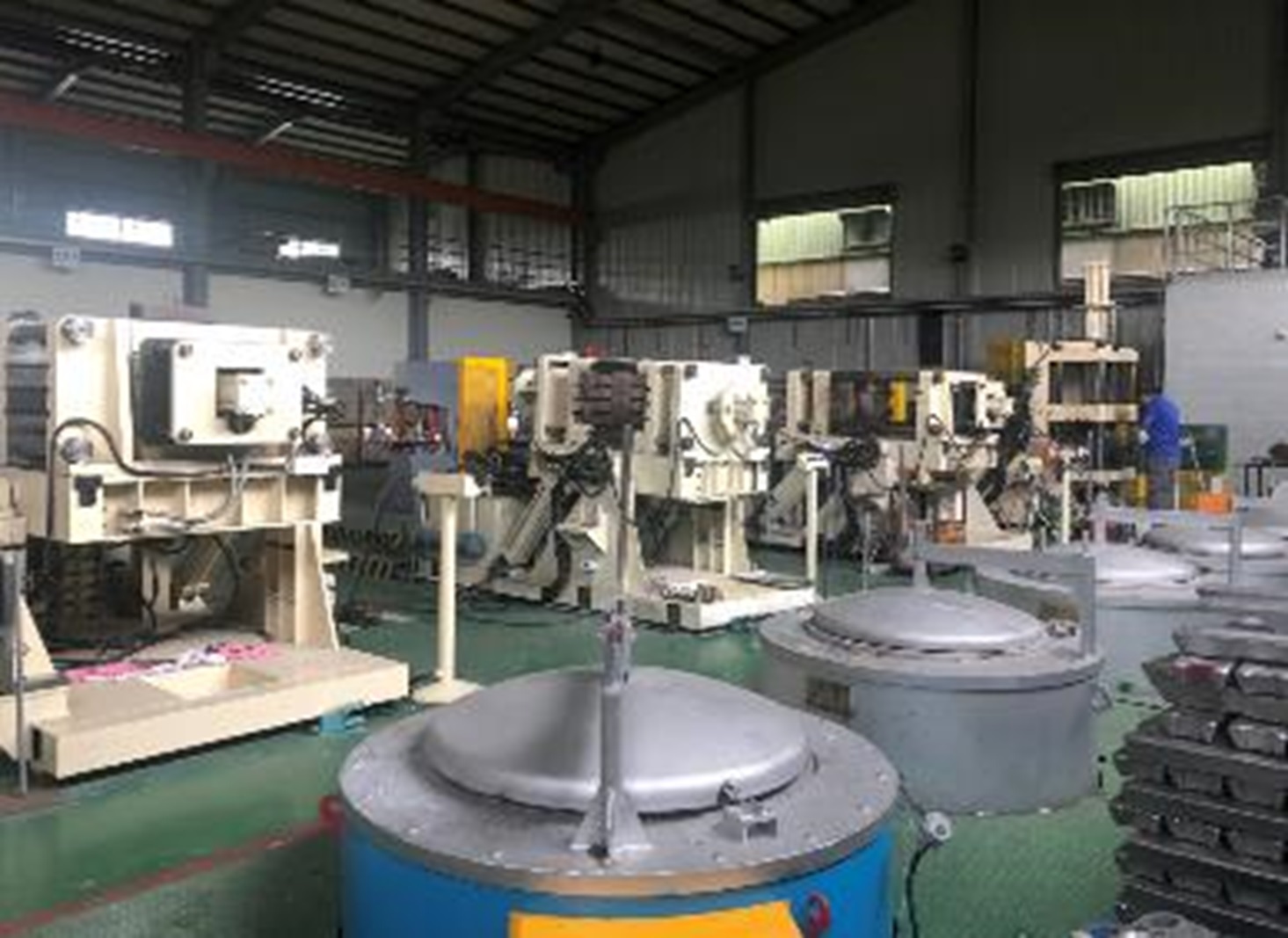 Aluminum gravity casting